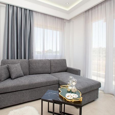 Marane Luxury Suites Néa Moudaniá Eksteriør bilde