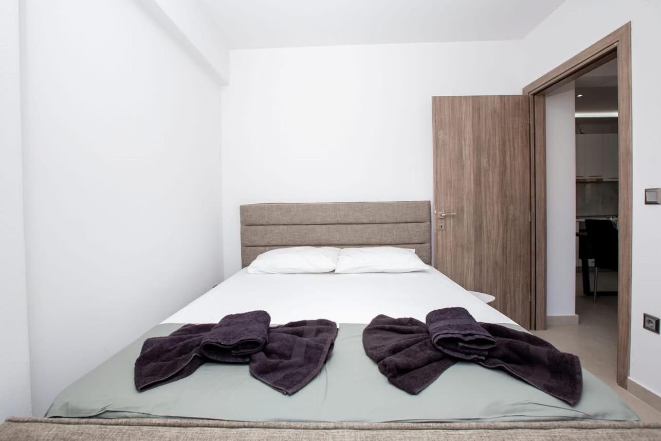 Marane Luxury Suites Néa Moudaniá Eksteriør bilde